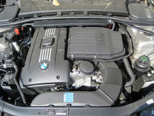 Load image into Gallery viewer, K&amp;N 06-09 BMW 135/335/535 Drop In Air Filter